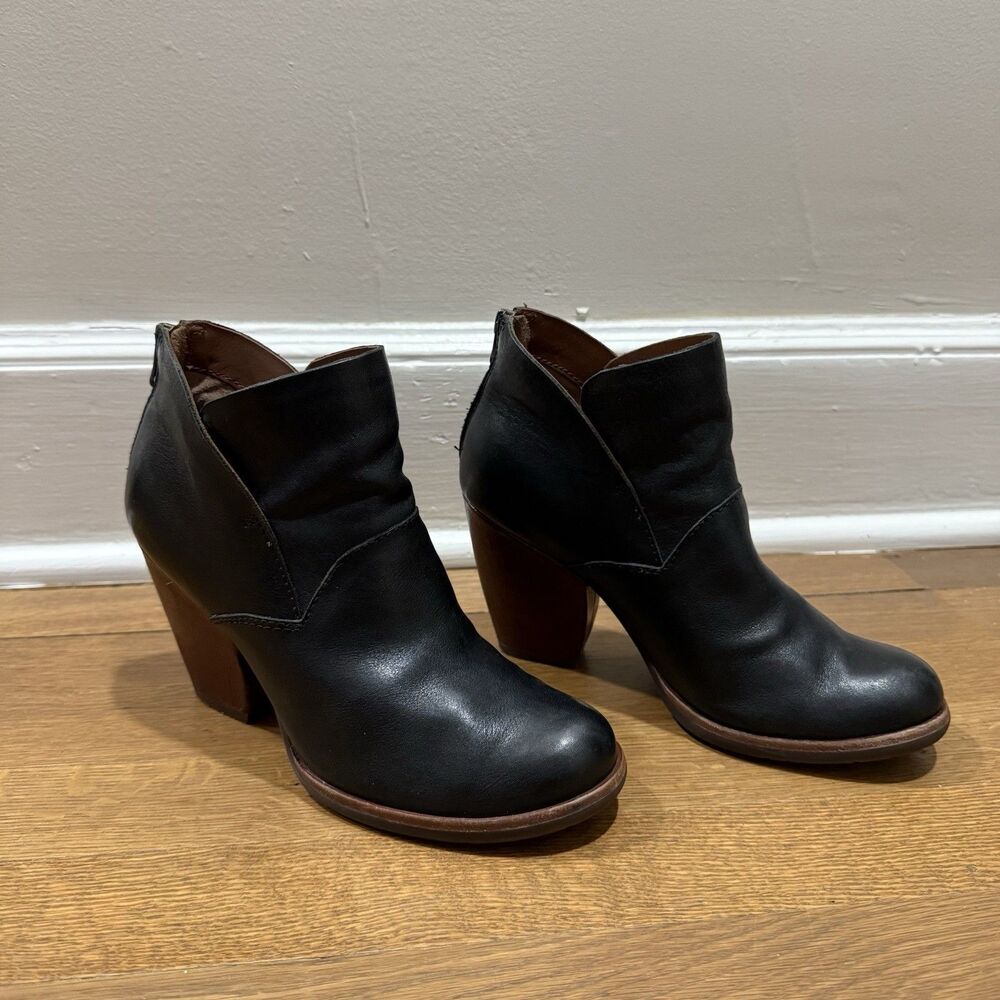 KORK-EASE Castaneda Ankle Bootie Block High Heel Leather Black Zip Boots Sz 6.5